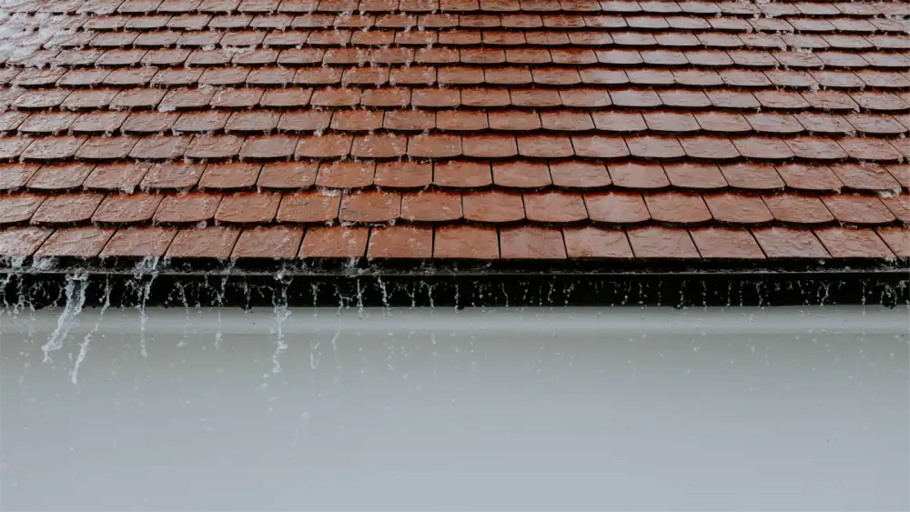 Fort Collins seasonal weather affecting roofing materials